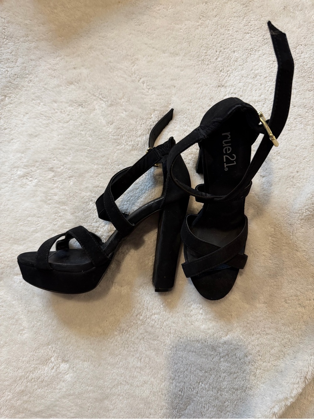 Y2K rue21 Black Strappy Platform Heels